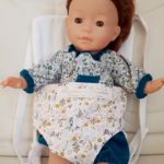 porte-poupée petites fleurs