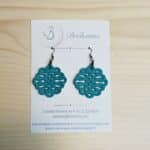 Boucles d'oreilles brodées interchangeables – Image 41