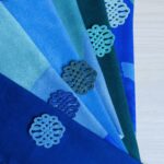 Boucles d'oreilles brodées interchangeables – Image 44