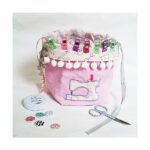 BOX 06 - Année 1 - Coudre un galon à pompons - Projet : vide poche couture à pompons - Ma box d'automne