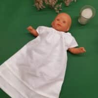 Robe de baptême pour poupon